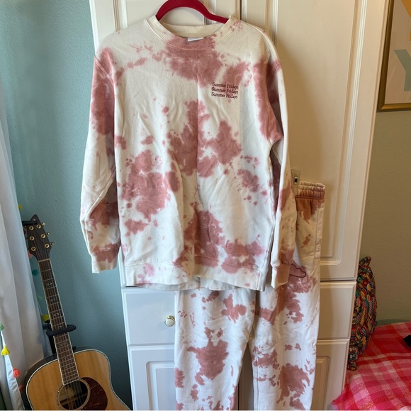 Summer Fridays 2 Piece Pink Tie Dys Sweat Pants & Sweat Shirt (set) ☁️ - Picture 5 of 16